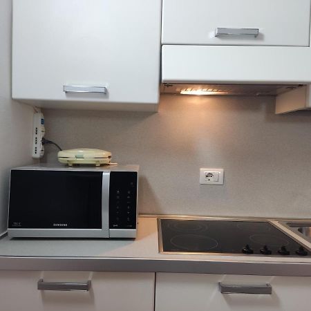 Jennifer House. トレント エクステリア 写真