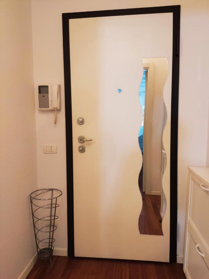 Jennifer House. トレント エクステリア 写真