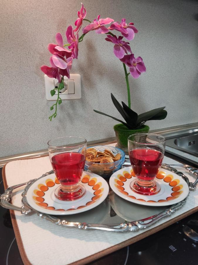 Jennifer House. トレント エクステリア 写真