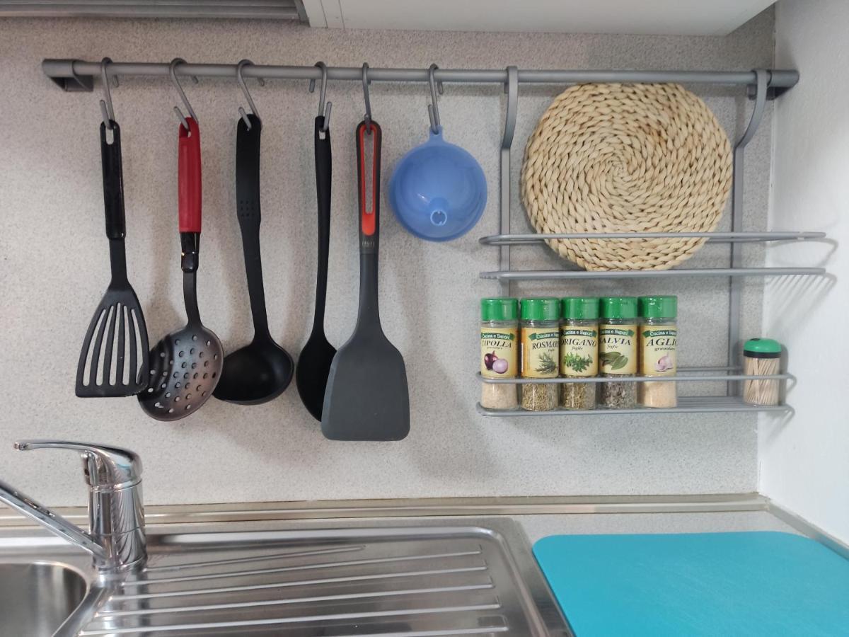 Jennifer House. トレント エクステリア 写真
